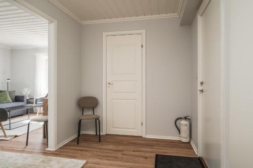 Χώρος καθιστικού στο Bright and Stylish 3 Bedroom in Norberg