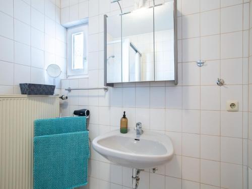 Koupelna v ubytování Wohnung in Battenberg nahe Winterberg Skigebiet, cleaning included