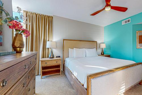 Ένα ή περισσότερα κρεβάτια σε δωμάτιο στο Sterling Shores 219A