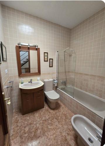 Céntrico adosado cerca de la playa