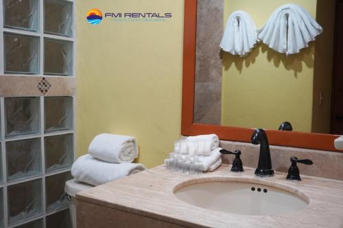 Fotografie z fotogalerie ubytování Marina Pinacate B-407 Ocean View 2 Bed - 2 Bath v destinaci Puerto Peñasco