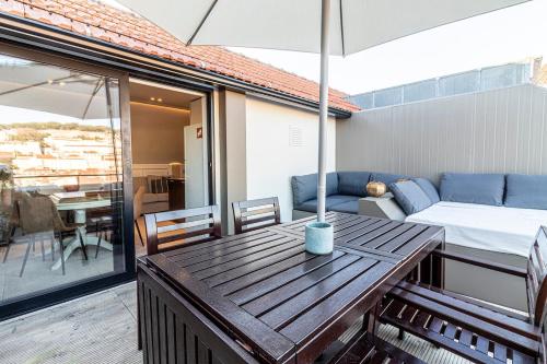 Duplex with Terrace, Comfort in Downtown Lisboa