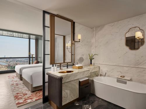 InterContinental Changchun High Tech Zone by IHGにあるベッド