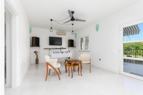 Seaside holiday house Slatine, Ciovo - 16343