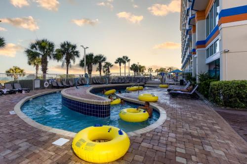 Ocean Front Dunes Village Resort YEAR LONG Water Parks 3 Bd 2 Ba Condo photo 5