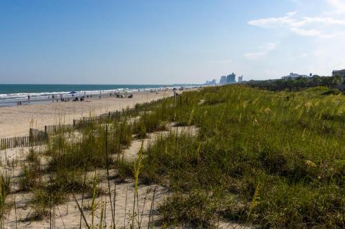 Ocean Front Dunes Village Resort YEAR LONG Water Parks 3 Bd 2 Ba Condo photo 68