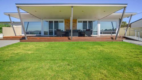Jardín al aire libre en Beachview