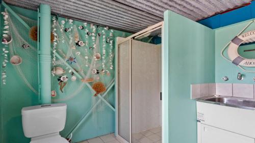 Un baño de About Windward - Budget Property With Million Views