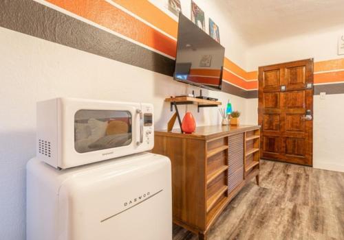 Kuchyň nebo kuchyňský kout v ubytování b side motel