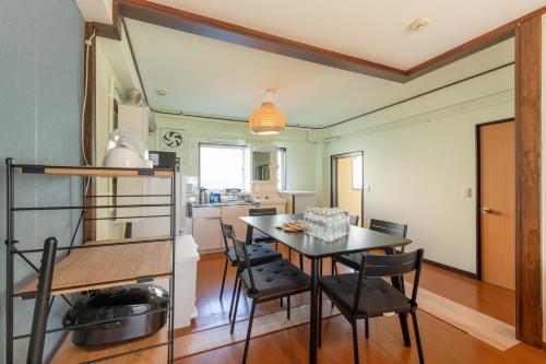 -Room MtFuji- Max 9 people 8 minutes to Shibuya 5 minutes to Shinjuku 1 minute to Harajuku 4 minutes walk from the station
