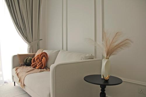 Ruang duduk di Modern Seremban Bayu Temiang 3BR Apartment-New