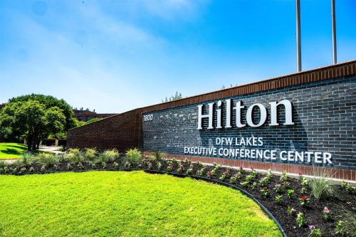 Zahrada ubytování Hilton DFW Lakes Executive Conference Center