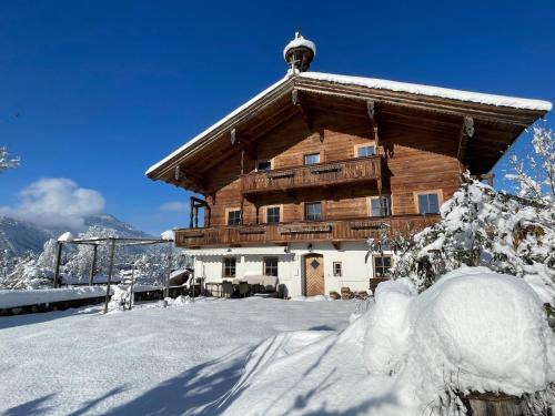 Apartments Seebichlhof Kitzbühel by Alpine Host Helpers en invierno
