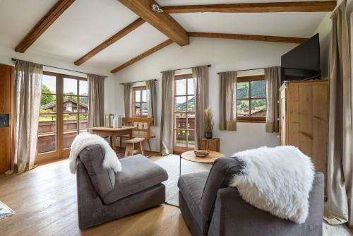 Ski-in-Ski-out Asten Studio by Alpine Host Helpers