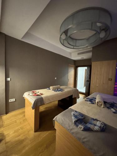 Postel nebo postele na pokoji v ubytování CVK Taksim Hotel Istanbul