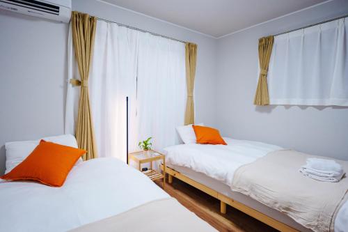 SCD312 Rare Private Home for 10 in Ikebukuro, 2 Full Baths, Eight subway lines connect to Tokyo business district
