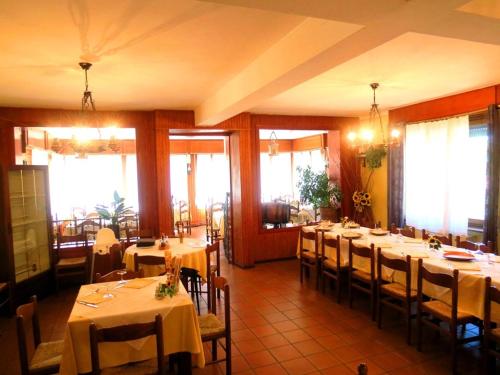 Restaurace v ubytování Albergo Ristorante Canetta
