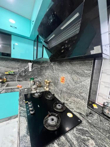 Η κουζίνα ή μικρή κουζίνα στο Elite Airport Stay