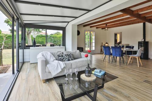 Maison familiale avec jardin - plage 900m
