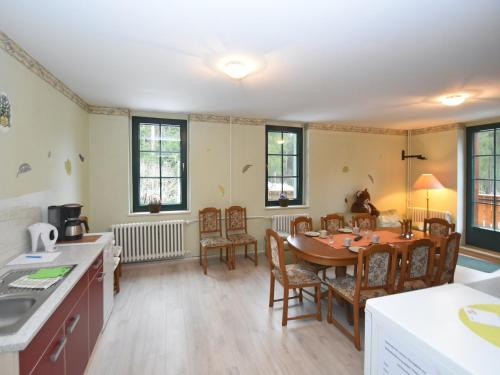 Zona de estar de Luxurious Apartment in Jägersgrün with Saunas
