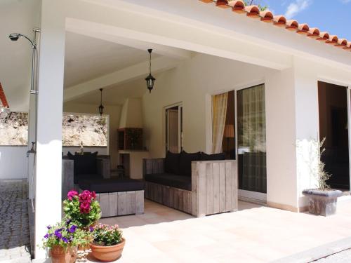 Αίθριο ή υπαίθριος χώρος στο Spacious holiday home on estate near Covas