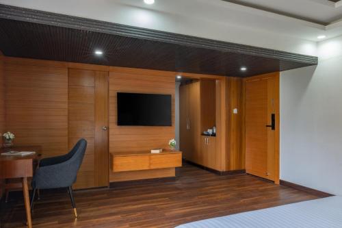 Μια τηλεόραση ή/και κέντρο ψυχαγωγίας στο Clark Inn Express Rajnagar