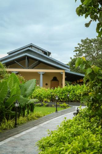 Zahrada ubytování Rhino and River Wildlife Retreat & Spa, Pobitora - Guwahati