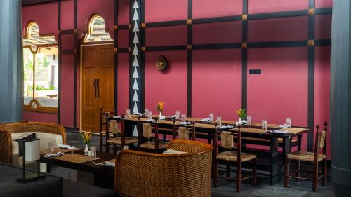 Restaurace v ubytování Rhino and River Wildlife Retreat & Spa, Pobitora - Guwahati