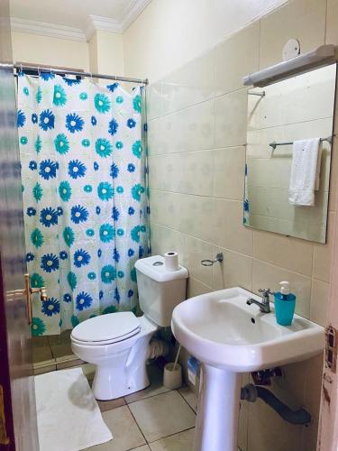 Ένα μπάνιο στο MBABAZI VILLa