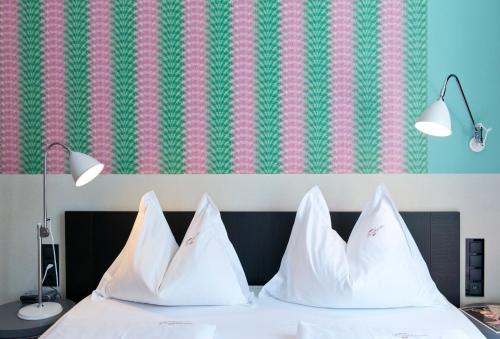Una cama o camas en una habitación de Hotel Beethoven Wien