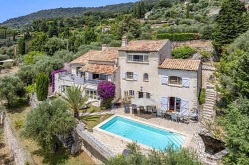 Villa Alto by Villa Plus