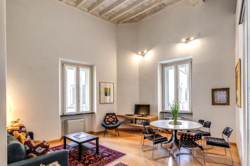 Rosa Trastevere Magic Location