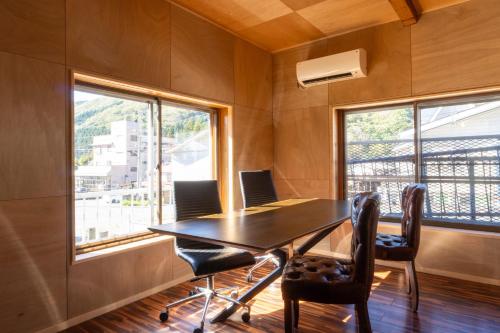 Posezení v ubytování Kaido Nomad CoLiving