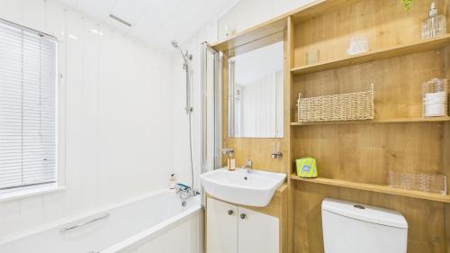 Ένα μπάνιο στο 23 North Field