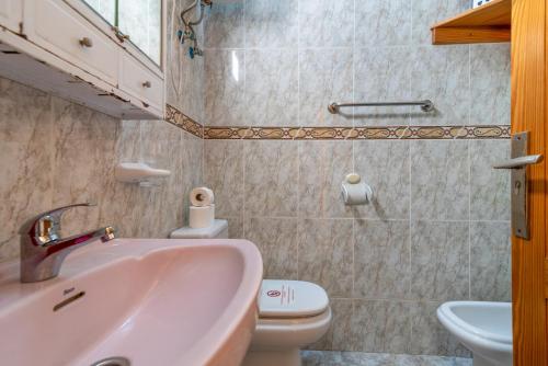 Ένα μπάνιο στο Casa Salma