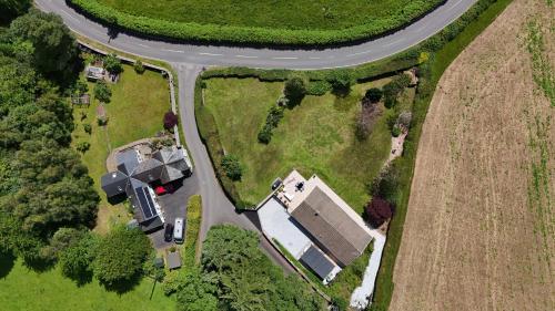 Άποψη από ψηλά του Modern Bungalow Views of Pen y Fan