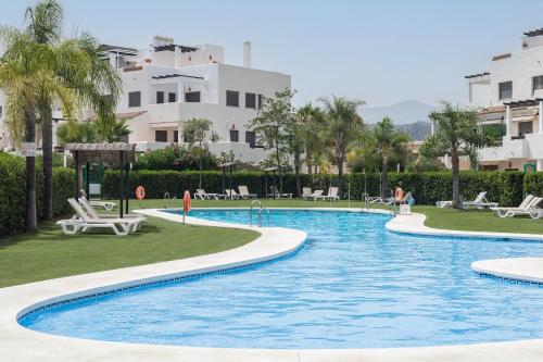 Stylish Duplex Penthouse in gated community RDR507