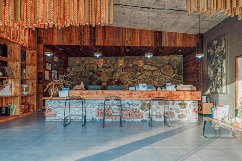 Fotografie z fotogalerie ubytování Zhangjiajie Rock language art hotel-Free pick up service v destinaci Čang-ťia-ťie