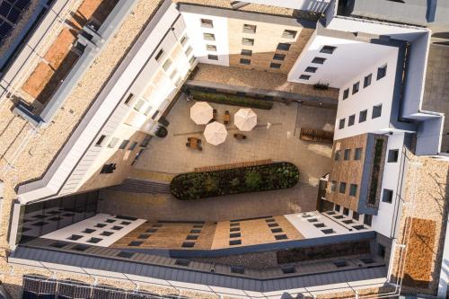 Wilde Cambridge City Centre — Inner courtyard view