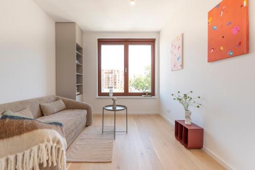 Posezení v ubytování Zwirn by Ellements, brand new apartment with free parking