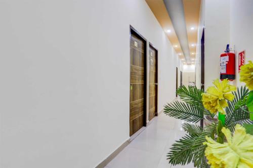 Gambar di galeri bagi Collection O Badkhal Lake Lake View di Faridabad