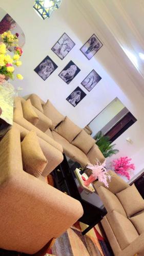 Χώρος καθιστικού στο Heart of the City Private Room with Amazing Views, Fast WiFi ,AC and walkable