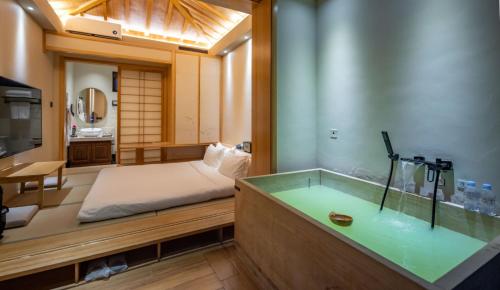 Фотография из галереи YiPiao Courtyard Hot Spring Resort Xiaotang Resot Xiaotangshan Beijing в Пекине