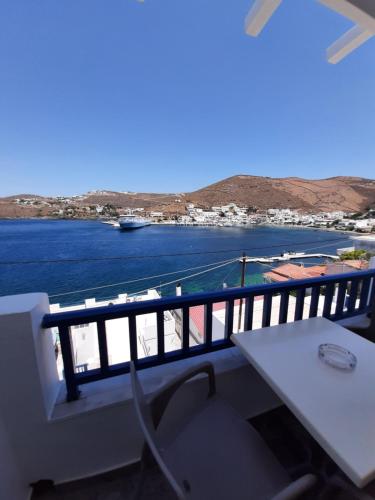 Romantza δωμάτιο 4