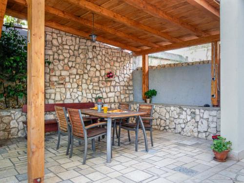 Apartment Šmit by Interhome