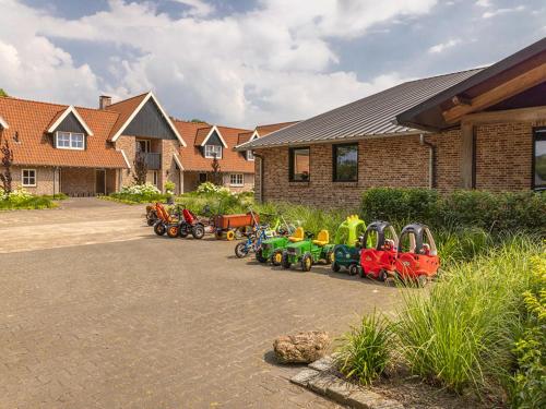 Κήπος έξω από το Holiday Home Boomgaard by Interhome