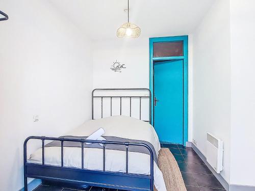 Postel nebo postele na pokoji v ubytování Apartment Le Couvent by Interhome
