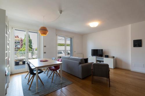 Rolandi Duplex with Terrace