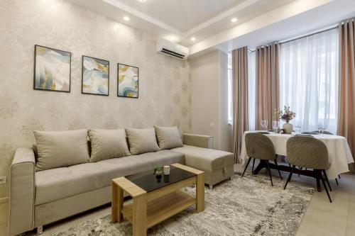 Ruang duduk di Renest Vienna Moodspace