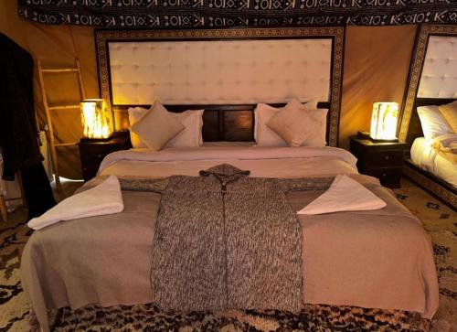 Letto o letti in una camera di Fantastic luxury Desert camp